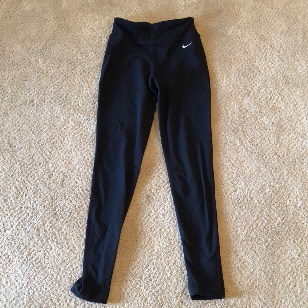 Nike compression high waisted workout leggings